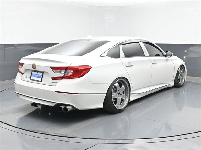 Used 2020 Honda Accord Touring image 10