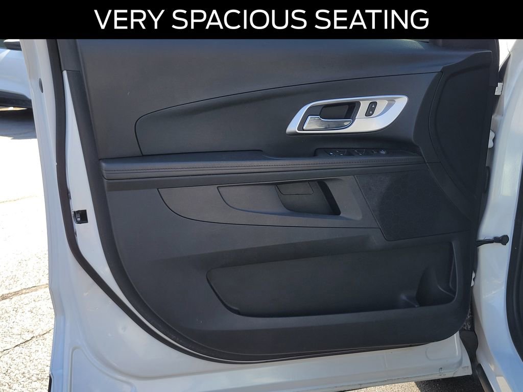 Used 2017 Chevrolet Equinox LT FWD image 17
