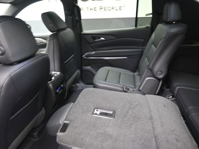 New 2026 Chevrolet Traverse LT image 10