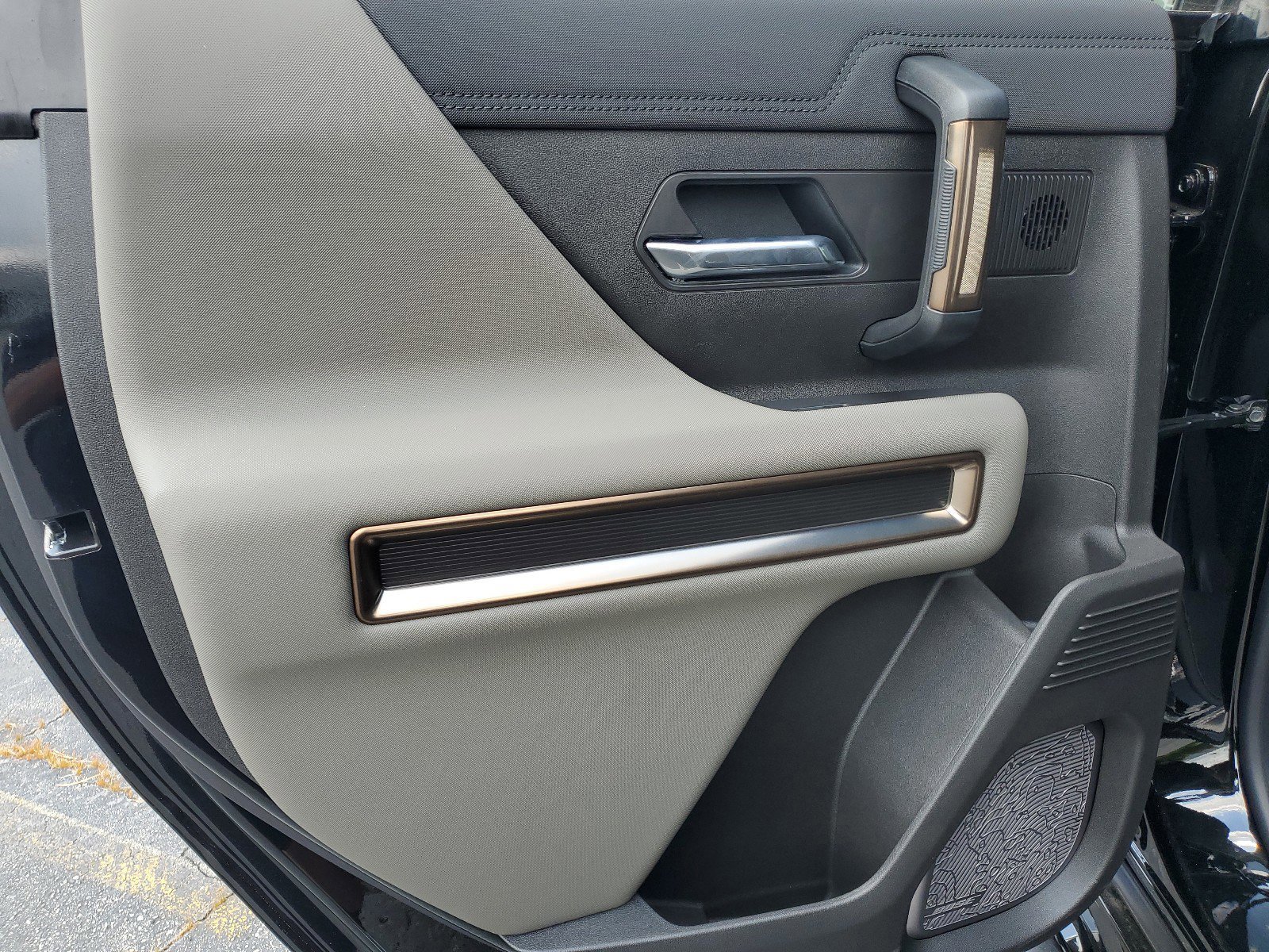 New 2025 GMC Hummer EV 2X w/ Extreme Off-Road Package image 10