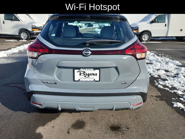 Used 2023 Nissan Kicks SR w/ SR Premium Package image 8
