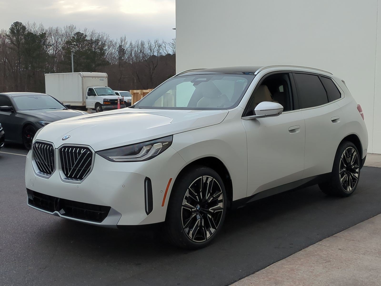 Certified 2026 BMW X3 xDrive30i w/ Premium Package AWD/4WD image 5