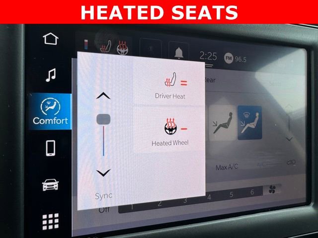 Used 2024 Chrysler Voyager LX image 13