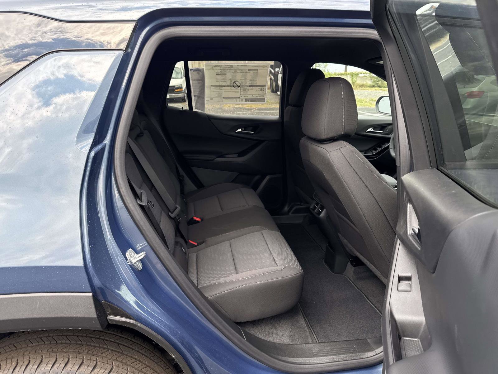 New 2026 Chevrolet Equinox LT image 14