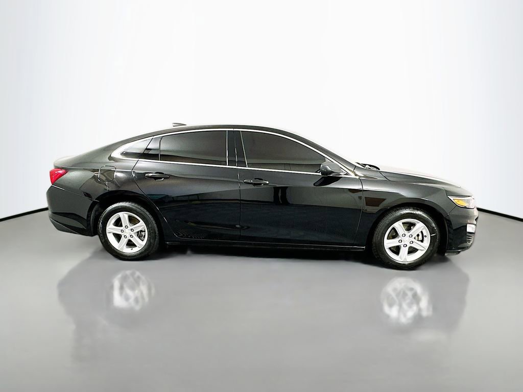 Used 2023 Chevrolet Malibu LS image 4