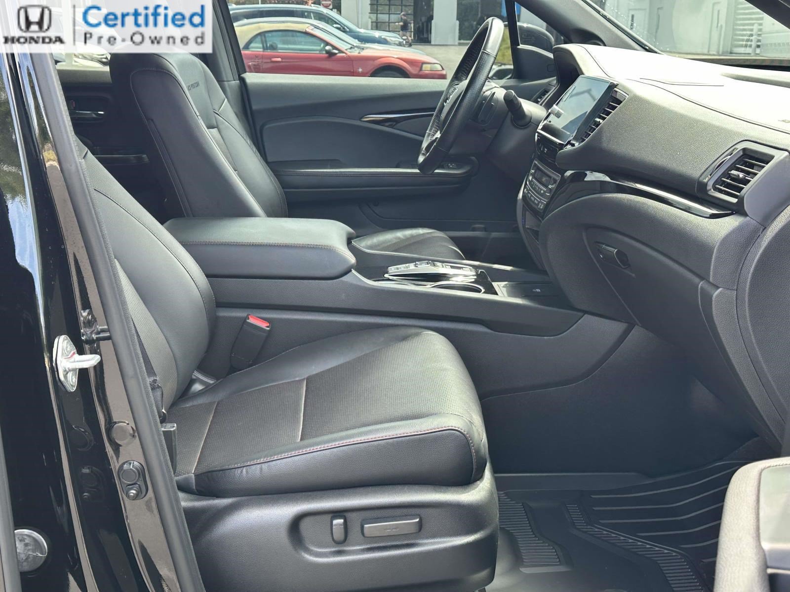 Certified 2024 Honda Ridgeline Black Edition image 6