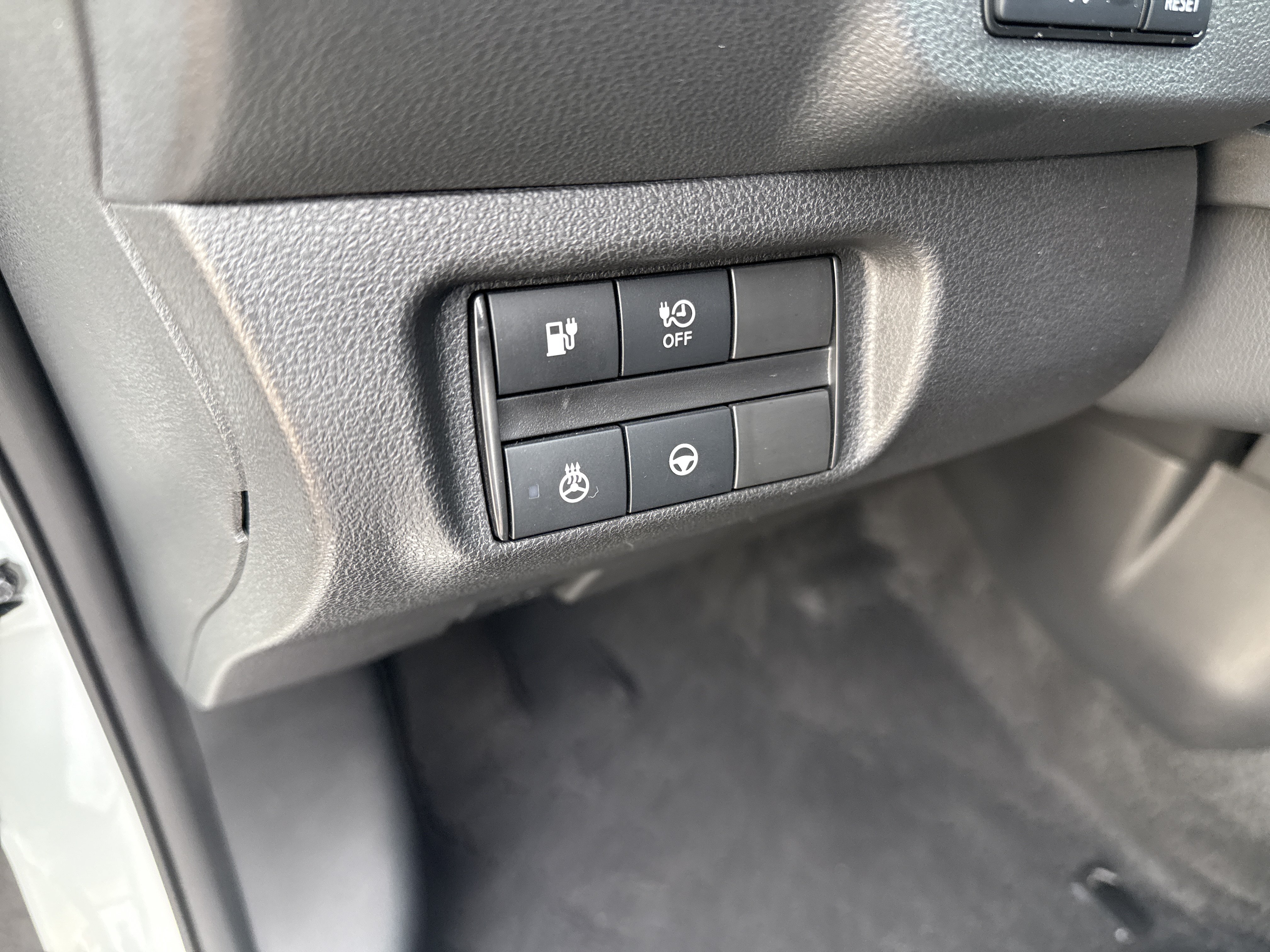 Certified 2025 Nissan Leaf SV Plus FWD image 19