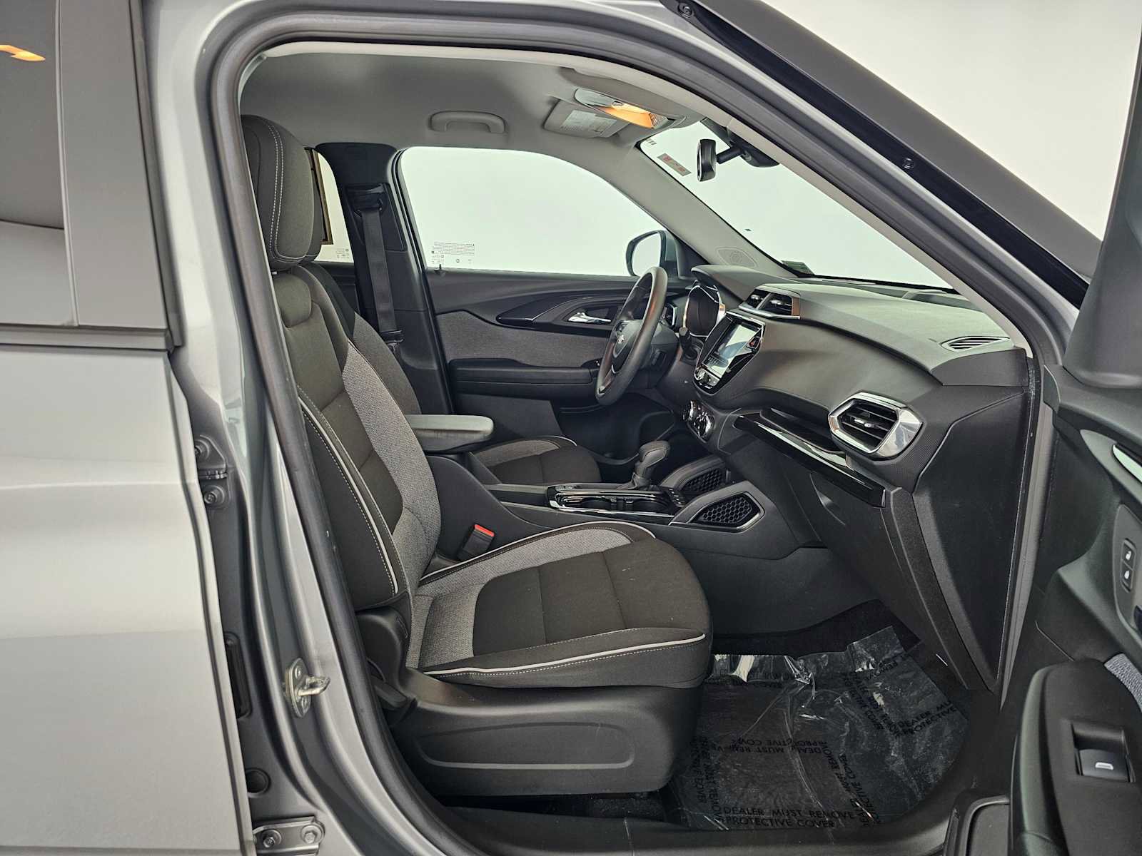 Used 2023 Chevrolet TrailBlazer LT w/ Convenience Package image 10