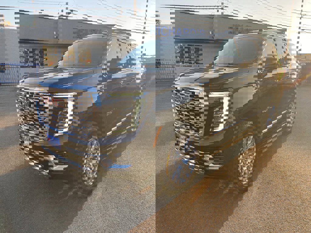 Used 2025 GMC Yukon Denali image 5