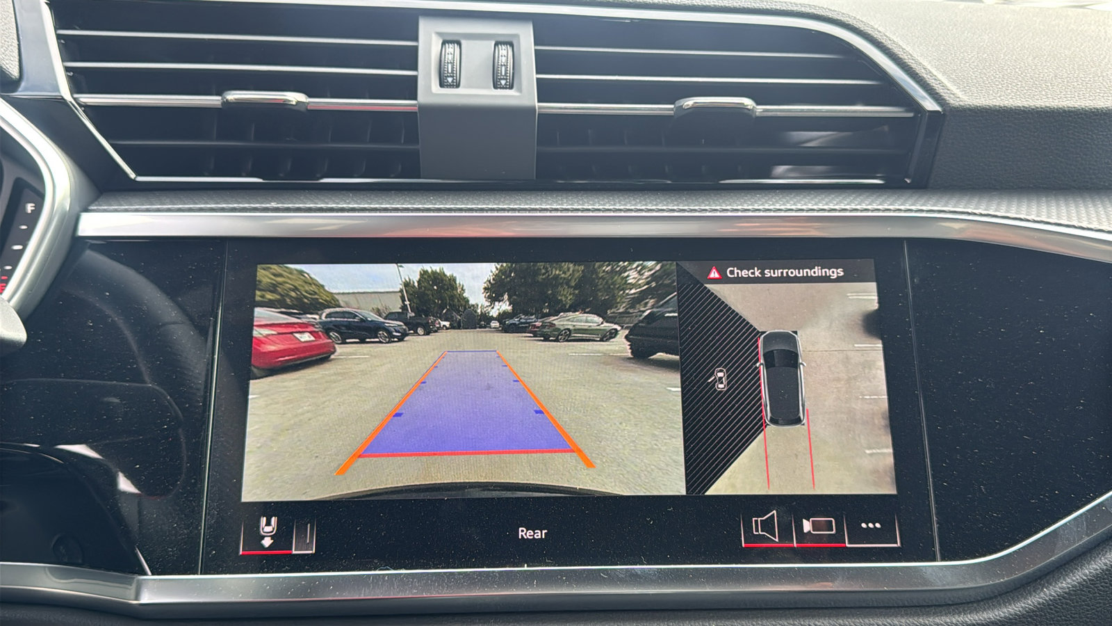 New 2025 Audi Q3 2.0T Premium Plus image 19