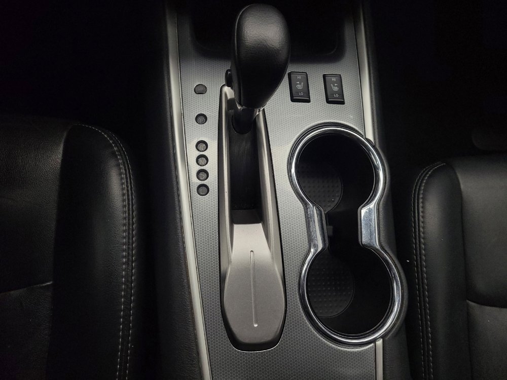 Used 2019 Nissan Pathfinder SL image 26