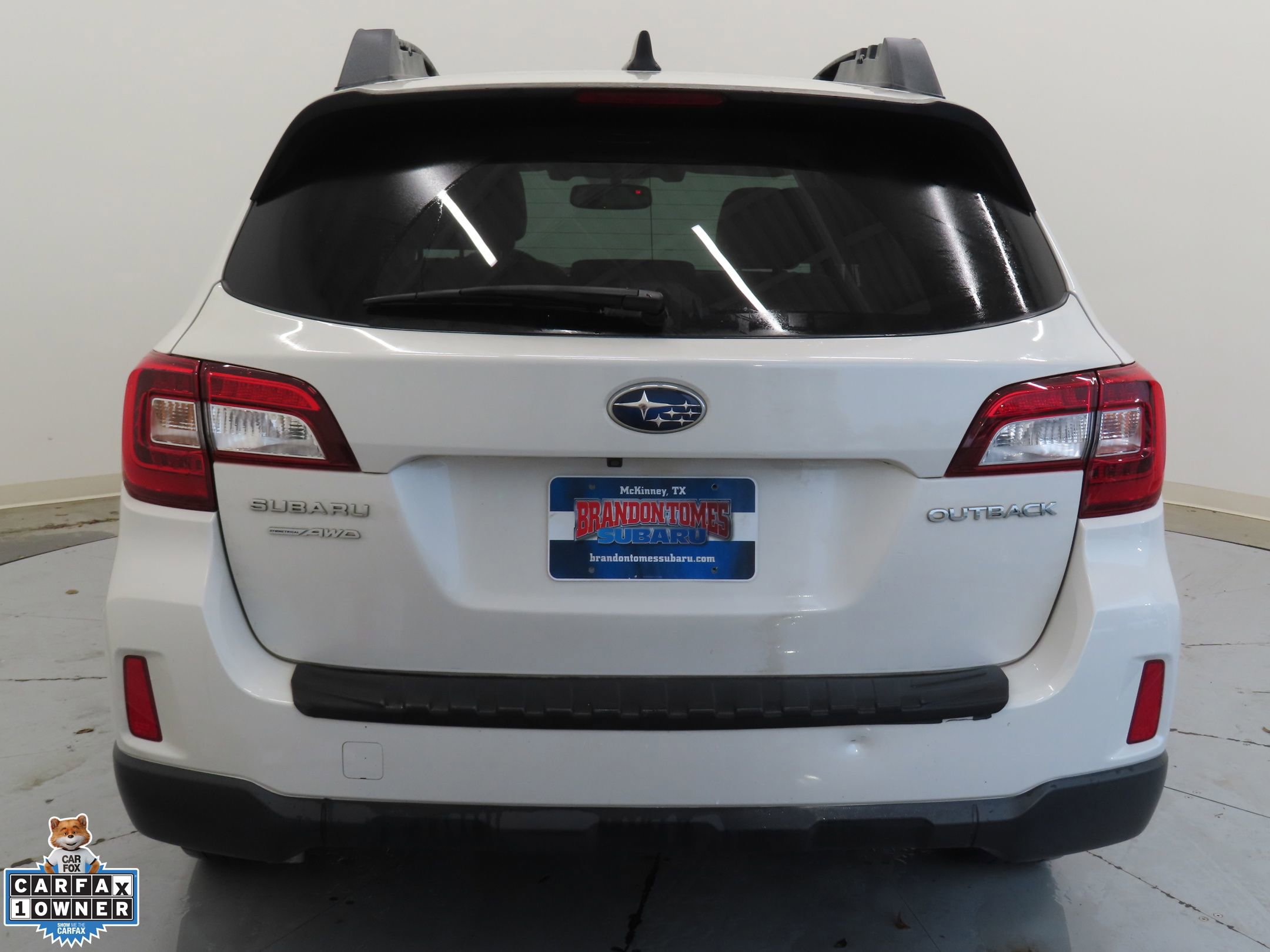Used 2016 Subaru Outback 2.5i Limited AWD/4WD image 4