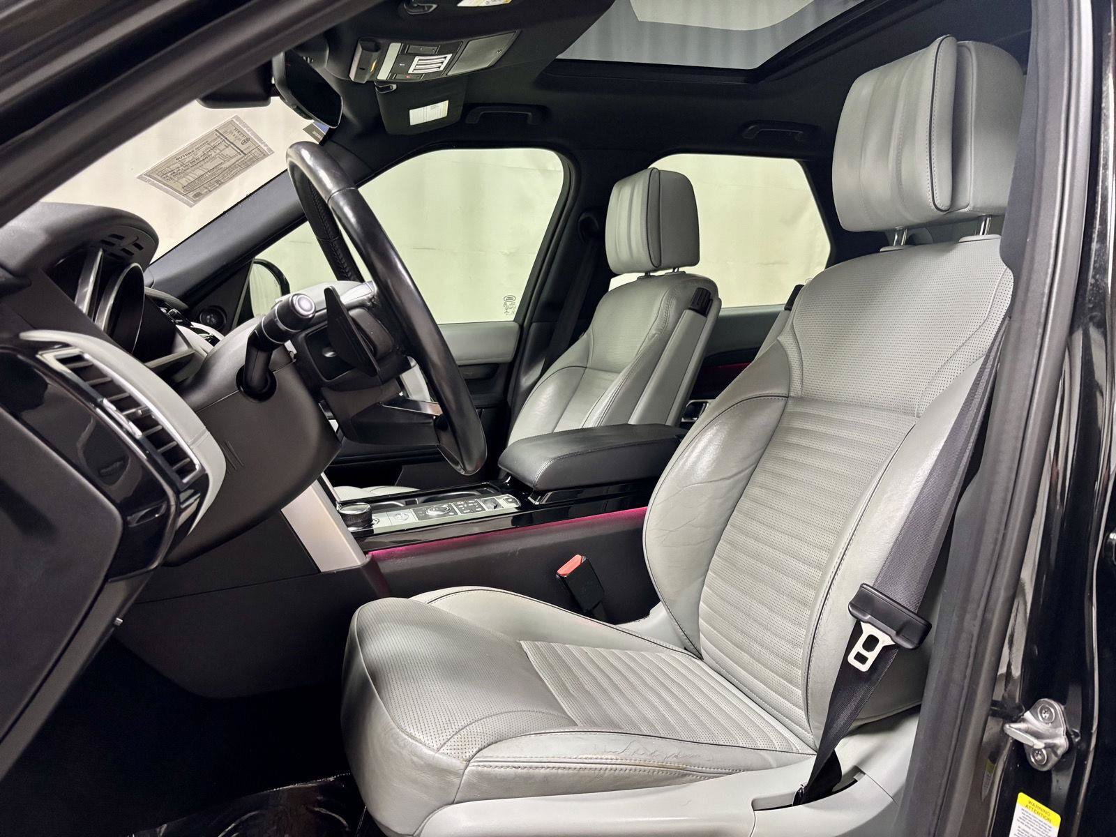 Used 2017 Land Rover Discovery HSE Luxury AWD/4WD image 17