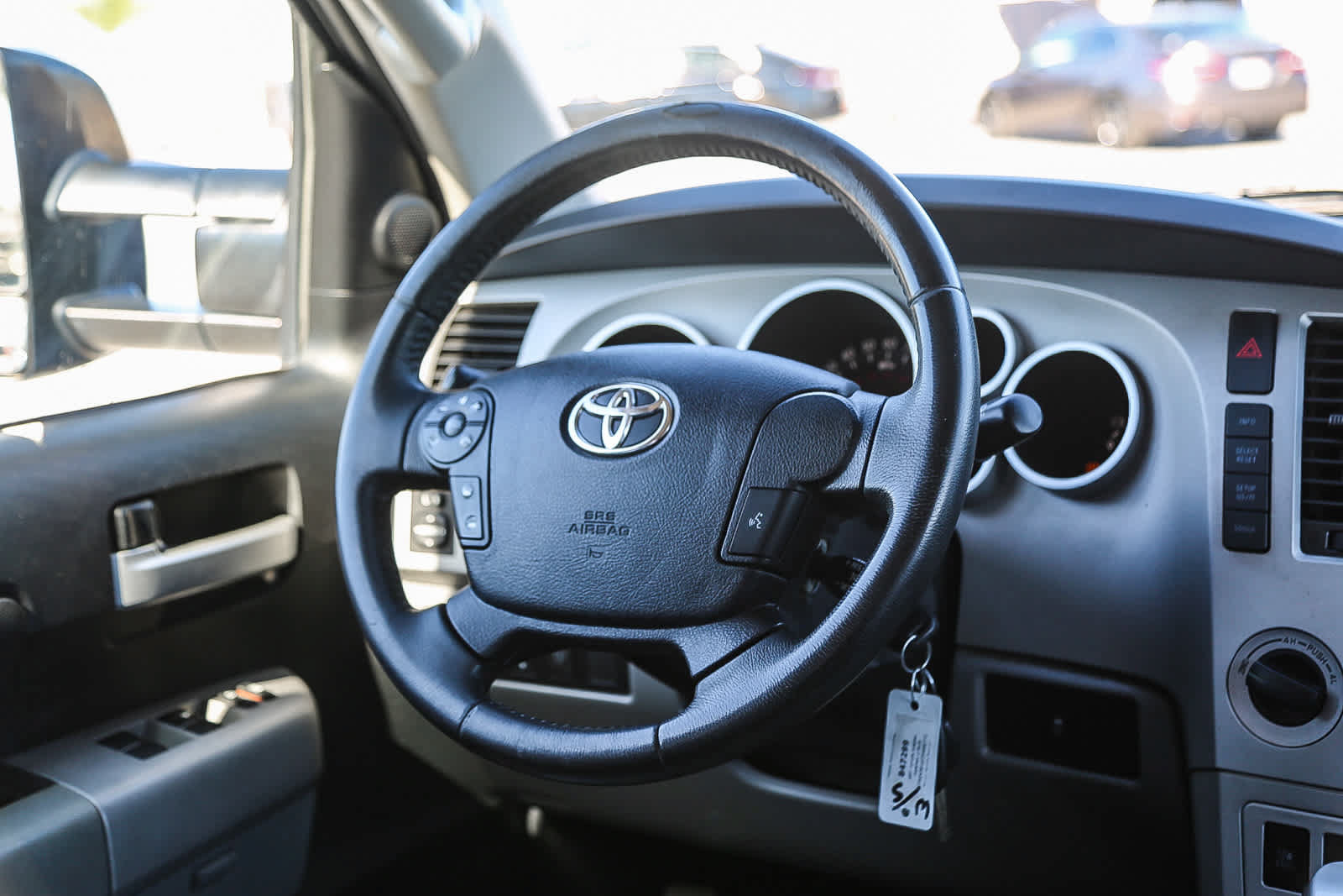 Used 2007 Toyota Tundra Limited w/ TRD Off-Road Pkg AWD/4WD image 15