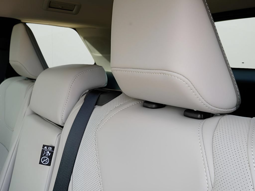 Certified 2026 INFINITI QX60 Luxe w/ Cargo Package AWD/4WD image 22
