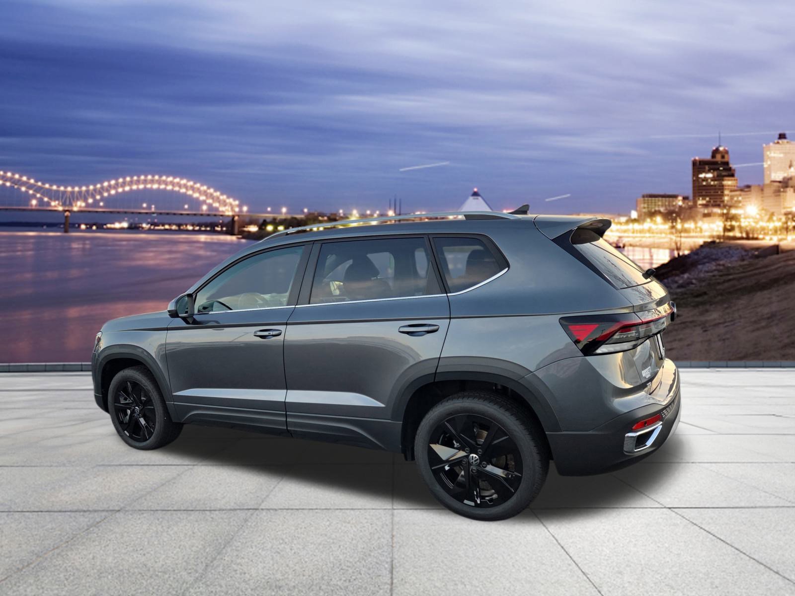 New 2026 Volkswagen Taos SE image 3