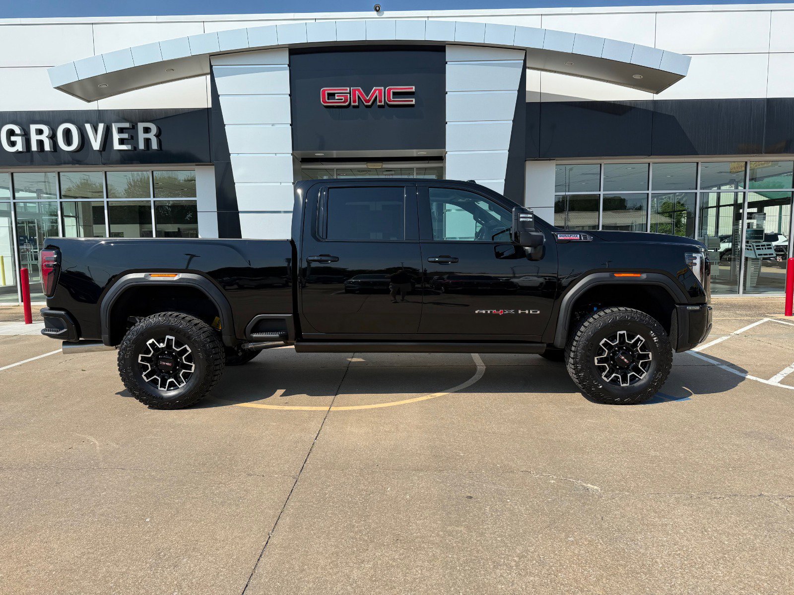 New 2026 GMC Sierra 2500 AT4X image 3