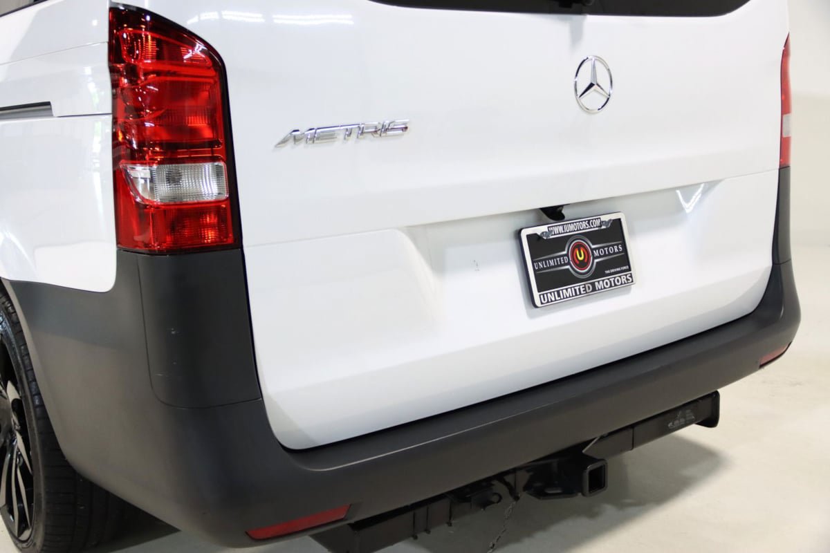 Used 2023 Mercedes-Benz Metris Passenger image 62