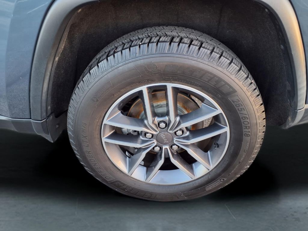 Used 2019 Jeep Grand Cherokee Limited image 10