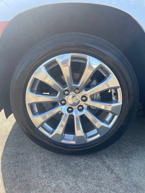Used 2021 Chevrolet Suburban Premier w/ Texas Edition RWD image 12