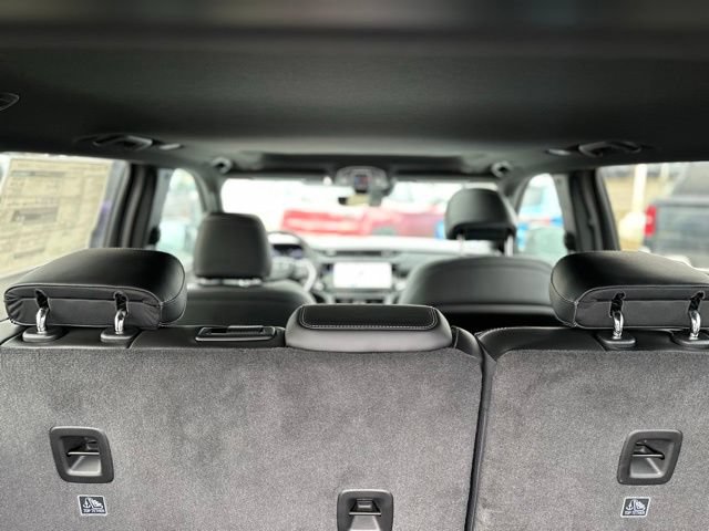 New 2026 Jeep Grand Cherokee Altitude AWD/4WD image 12