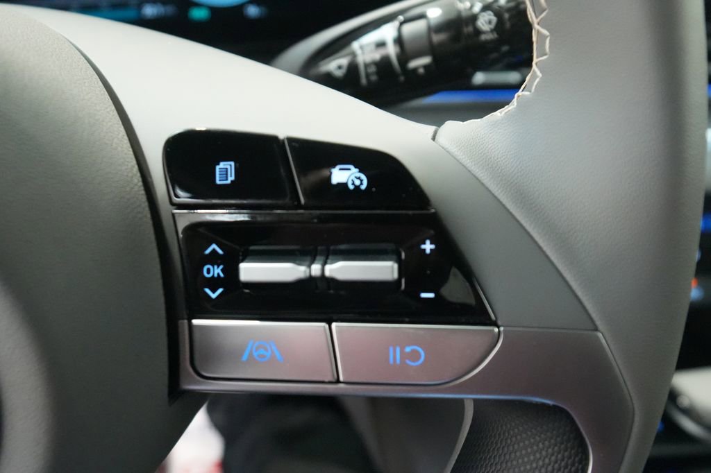 New 2026 Hyundai Elantra Sport image 34