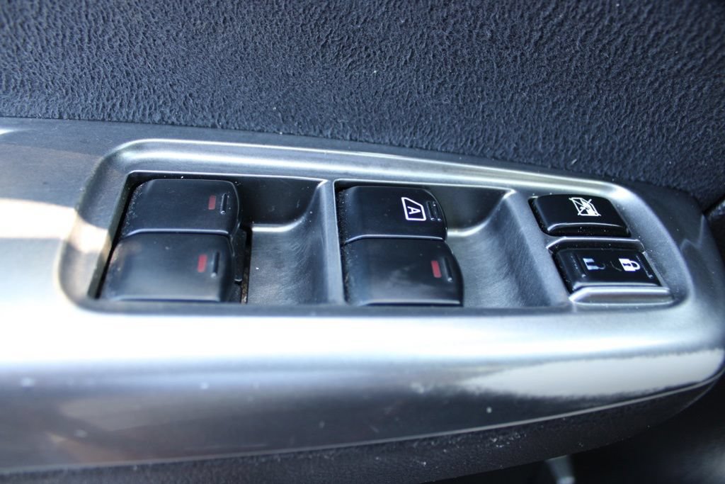 Used 2013 Subaru Forester 2.5X Touring AWD/4WD image 19