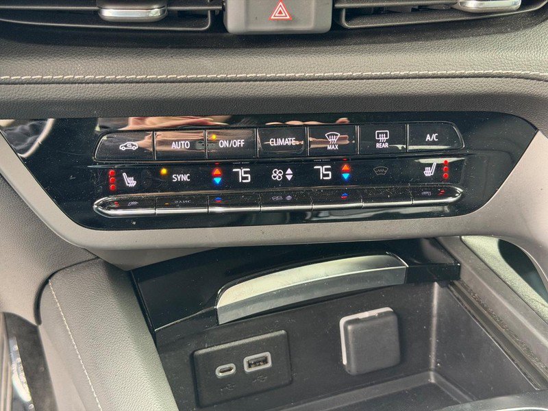 Used 2023 Buick Envision Essence image 20