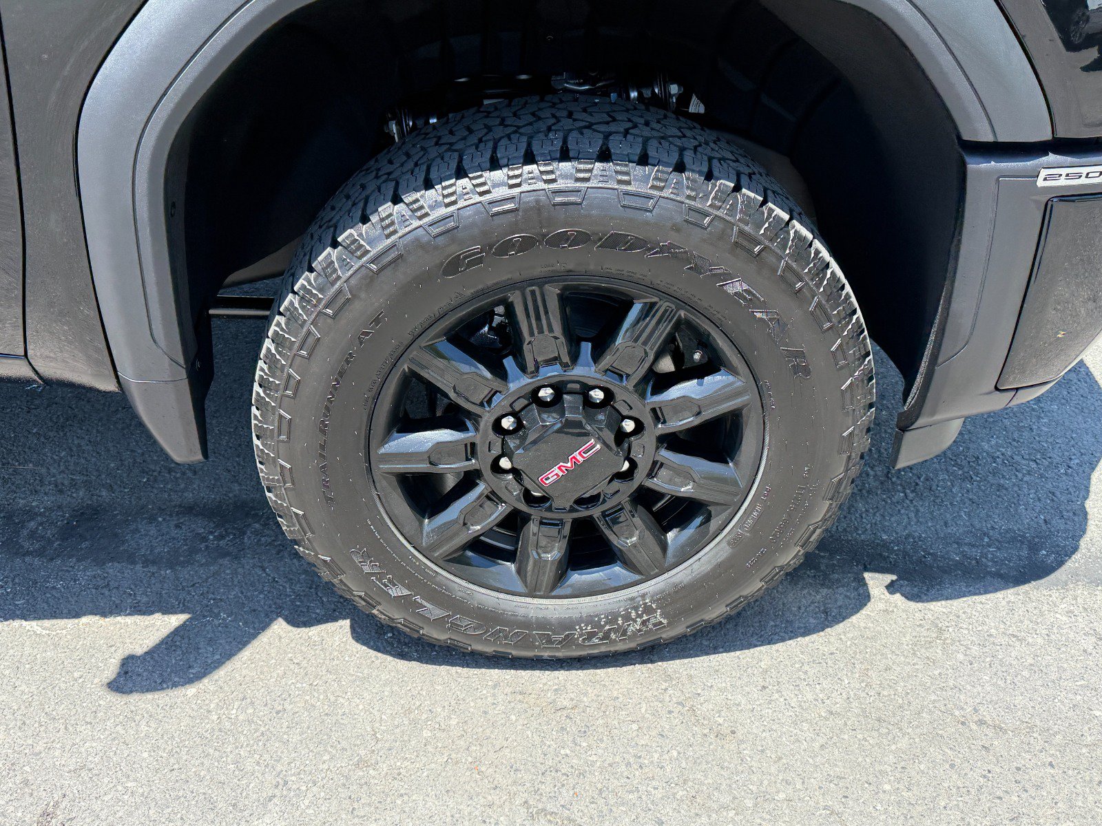 New 2026 GMC Sierra 2500 AT4 AWD/4WD image 12