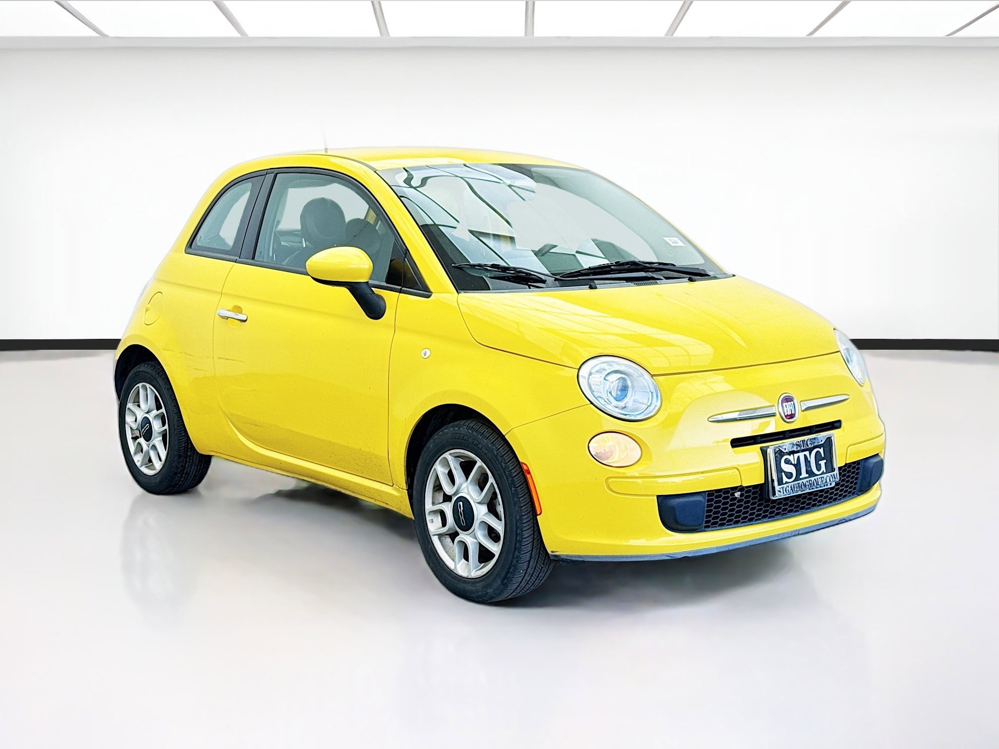 Used 2015 FIAT 500 Pop image 3