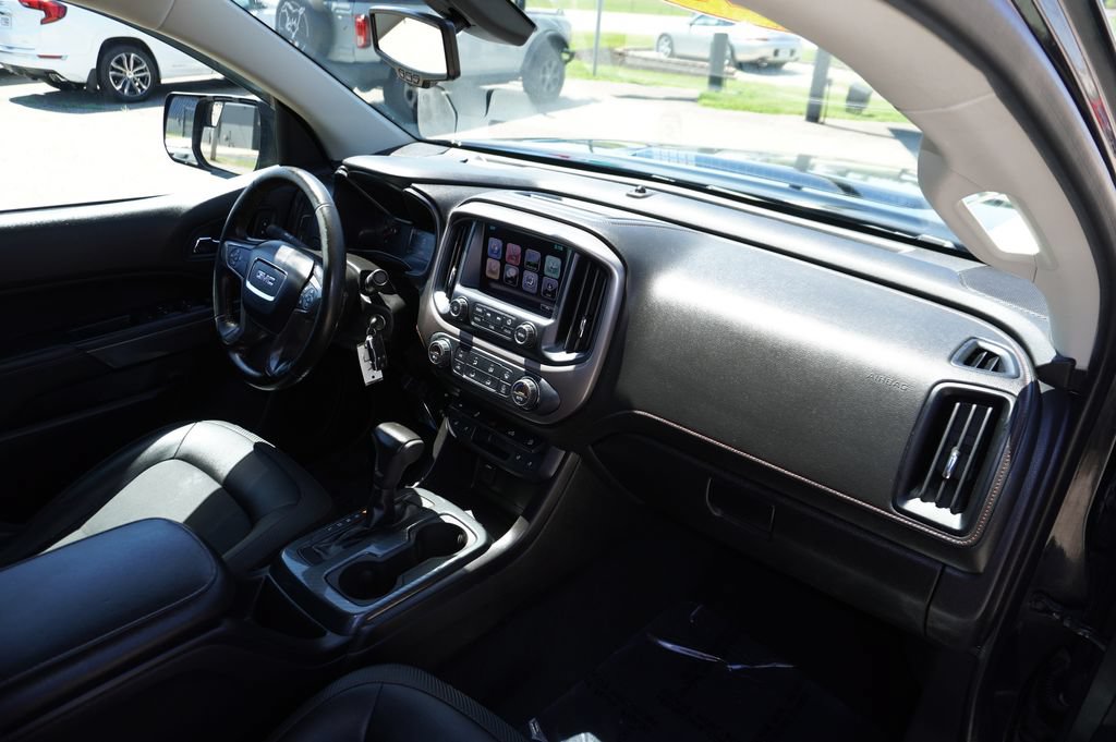 Used 2017 GMC Canyon SLE w/ All Terrain X Package AWD/4WD image 29