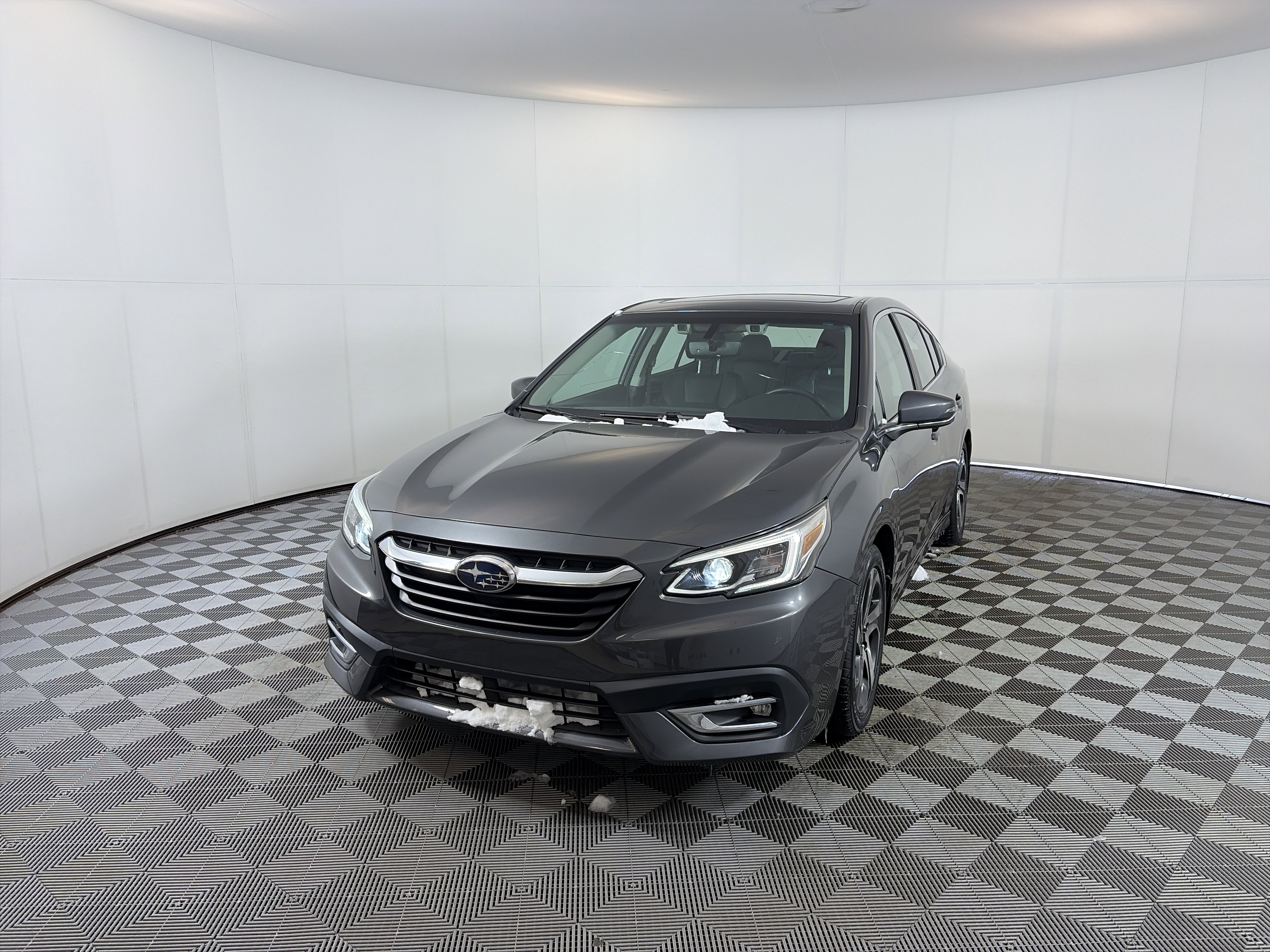 Used 2020 Subaru Legacy Limited w/ Popular Package #2 image 2