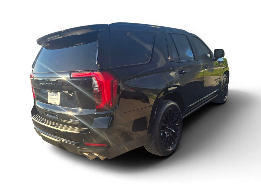Used 2025 GMC Yukon Denali Ultimate w/ LPO, Floor Liner Package AWD/4WD image 4