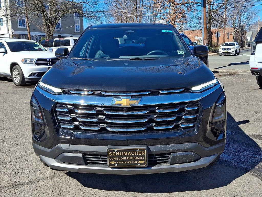 Used 2026 Chevrolet Equinox LT w/ Convenience Package II image 2