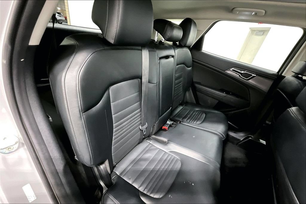 Used 2023 Kia Sportage SX FWD image 33