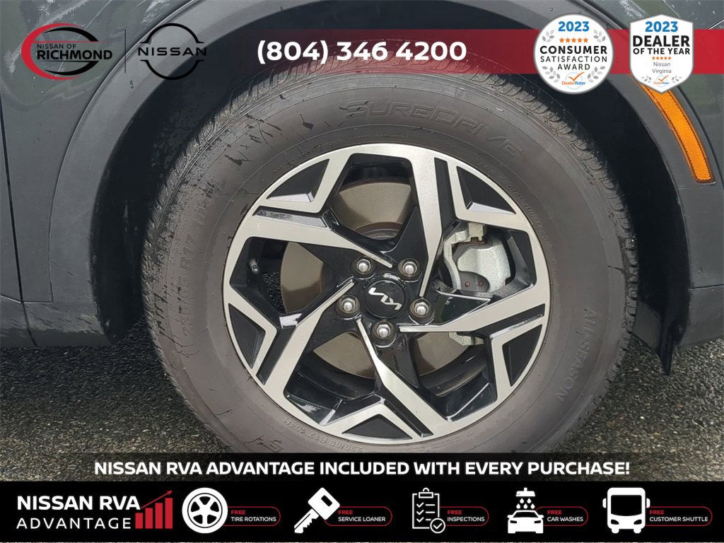 Used 2024 Kia Sportage LX image 11