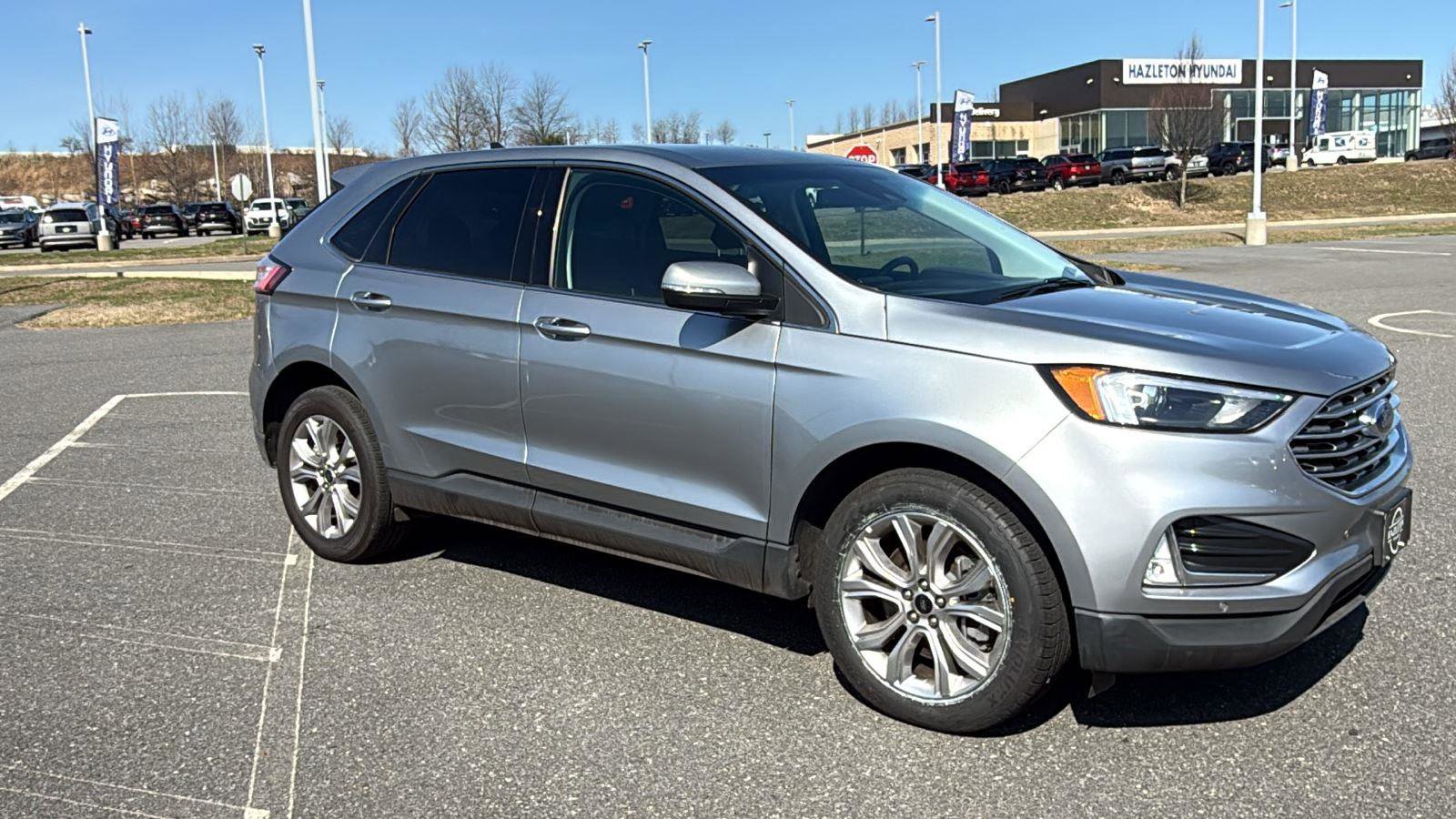 Used 2024 Ford Edge Titanium AWD/4WD image 2