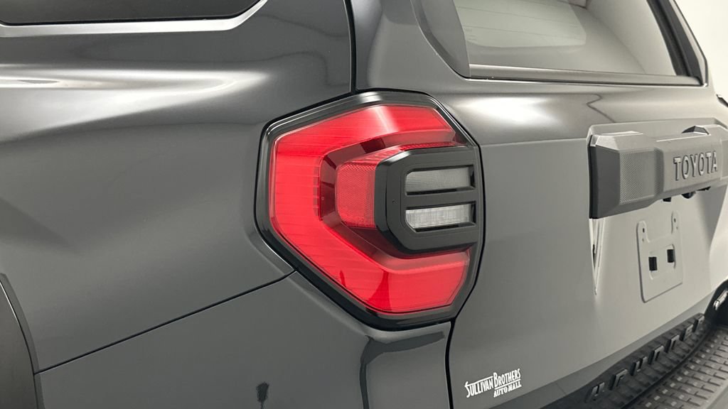 Certified 2025 Toyota 4Runner TRD Off-Road AWD/4WD image 23