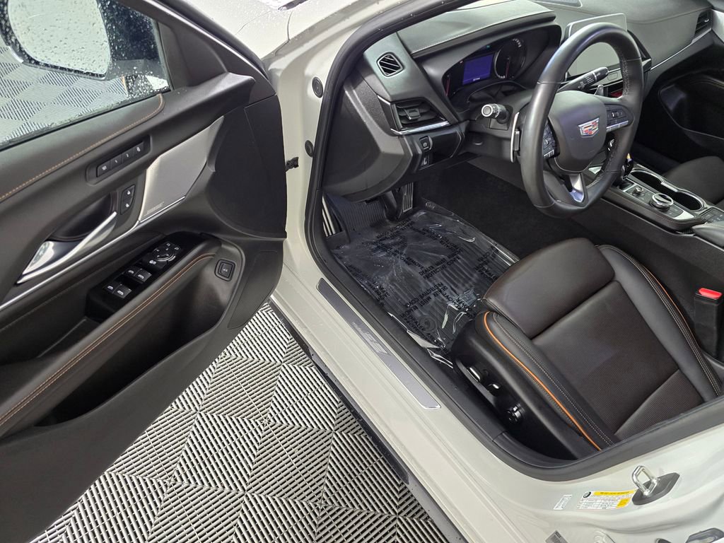Used 2022 Cadillac CT4 V w/ LPO, ONYX Package image 19