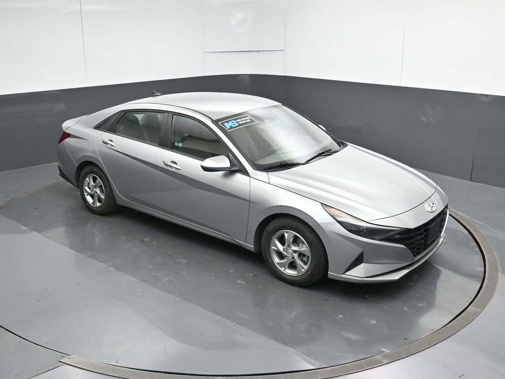 Used 2021 Hyundai Elantra SE FWD image 52