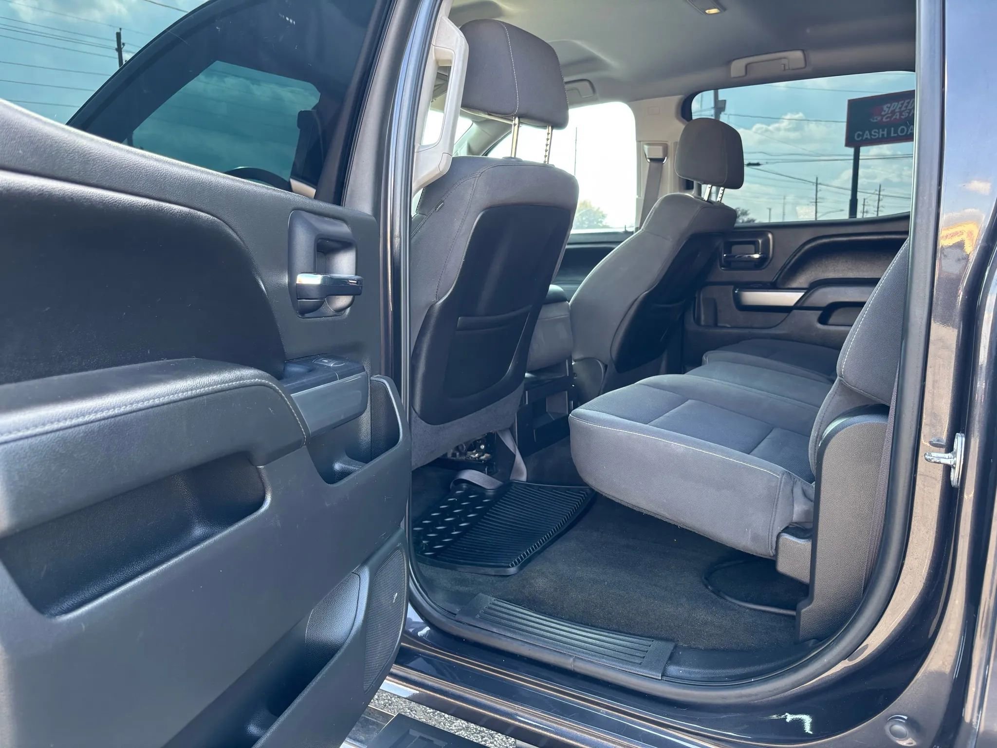 Used 2015 Chevrolet Silverado 1500 LT w/ LT Convenience Package image 10