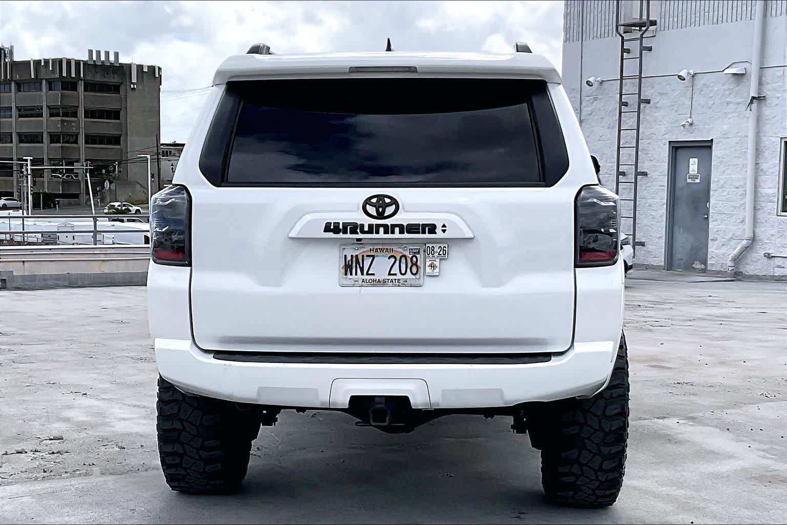 Used 2022 Toyota 4Runner SR5 Premium AWD/4WD image 5