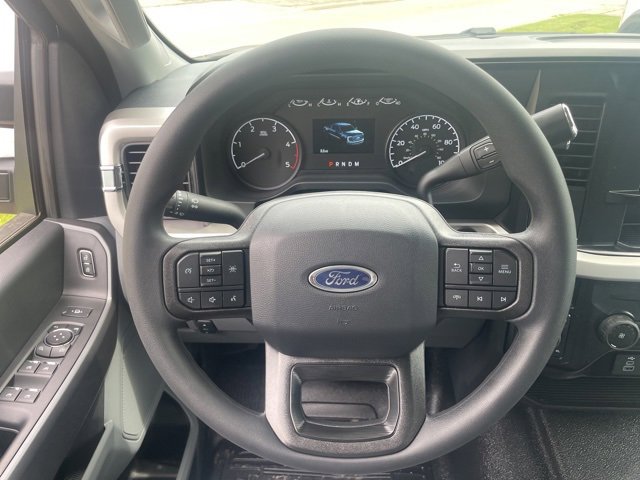 New 2025 Ford F550 4x4 Crew Cab Super Duty w/ XLT Value Package image 21