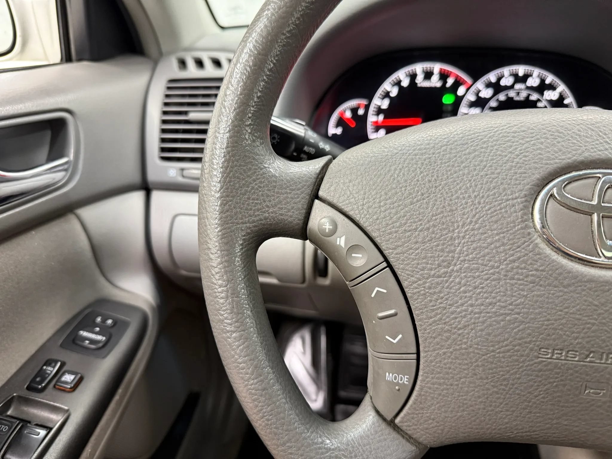 Used 2006 Toyota Camry FWD image 24