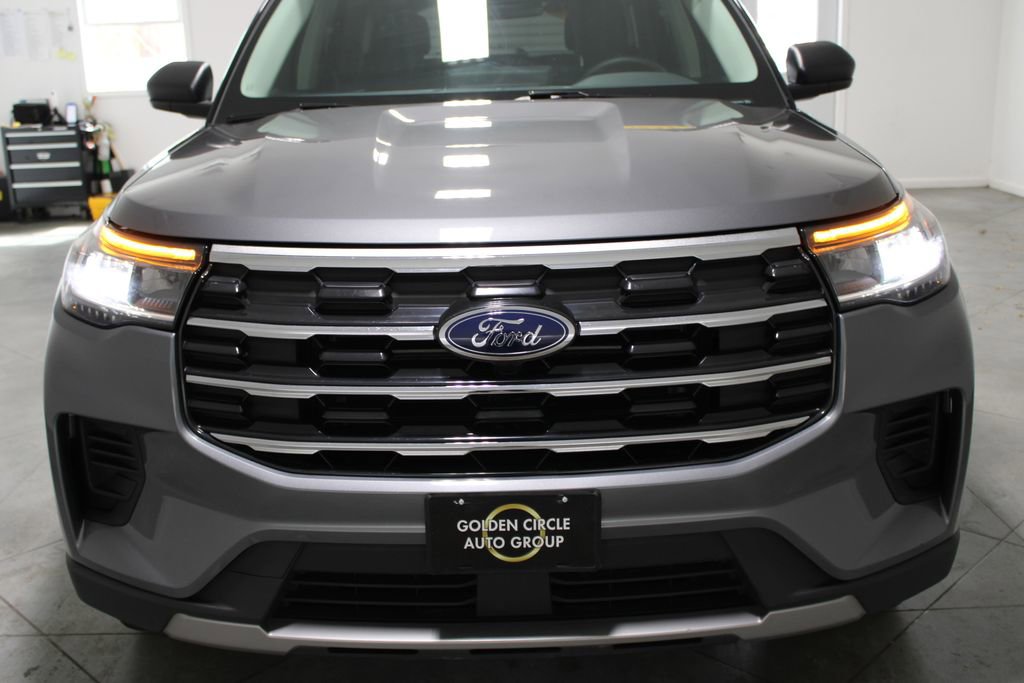 Used 2025 Ford Explorer Active image 54