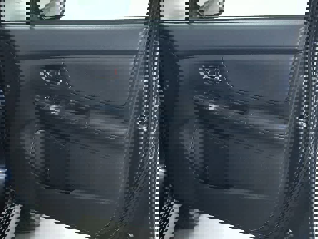 Used 2013 Subaru Crosstrek 2.0i Limited image 29