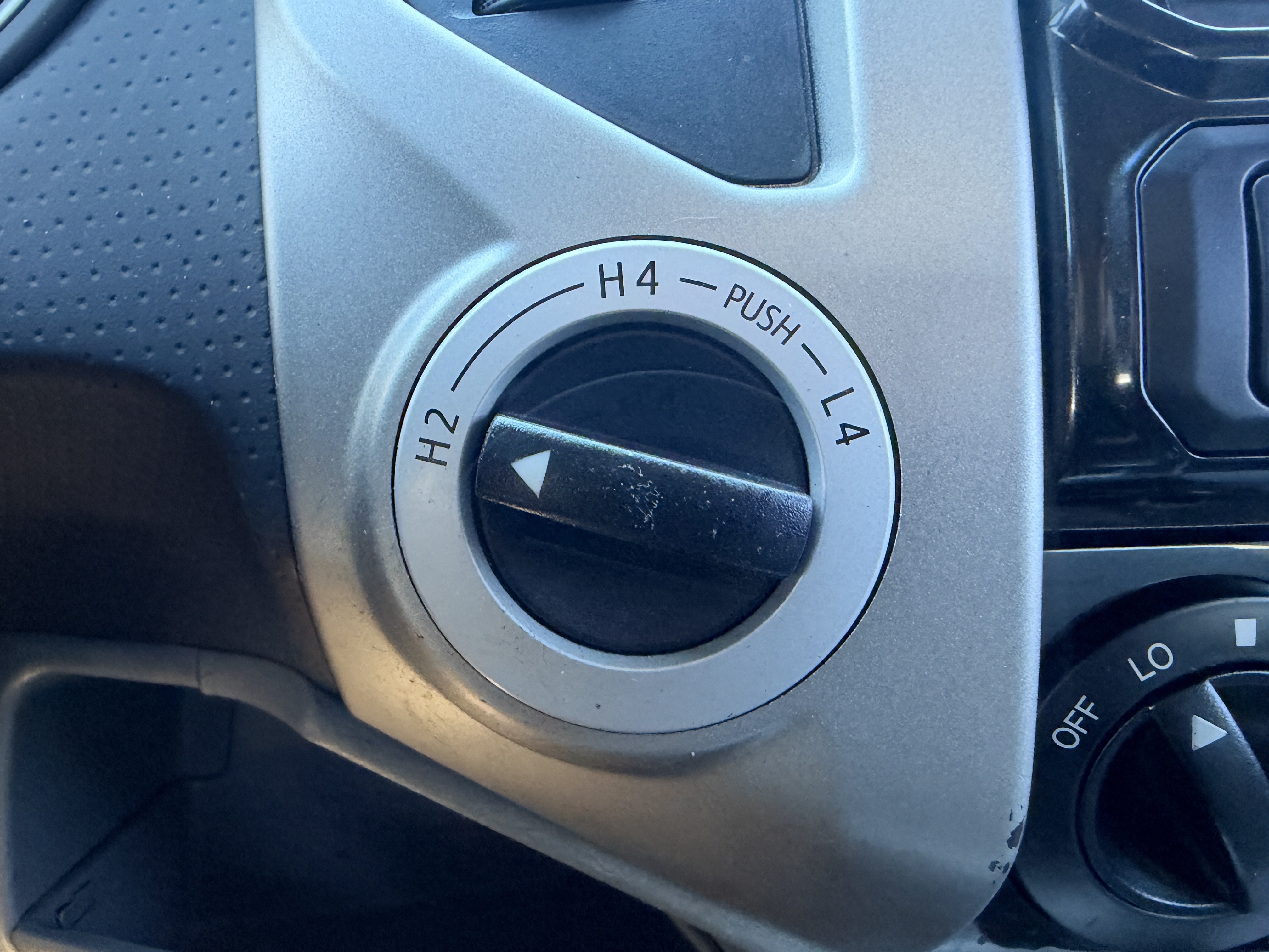 Used 2014 Toyota Tacoma 4x4 Double Cab w/ TRD Off-Road Package image 41