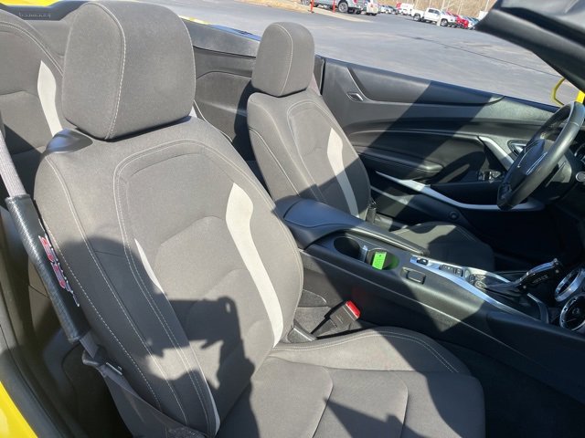 Used 2017 Chevrolet Camaro SS image 20