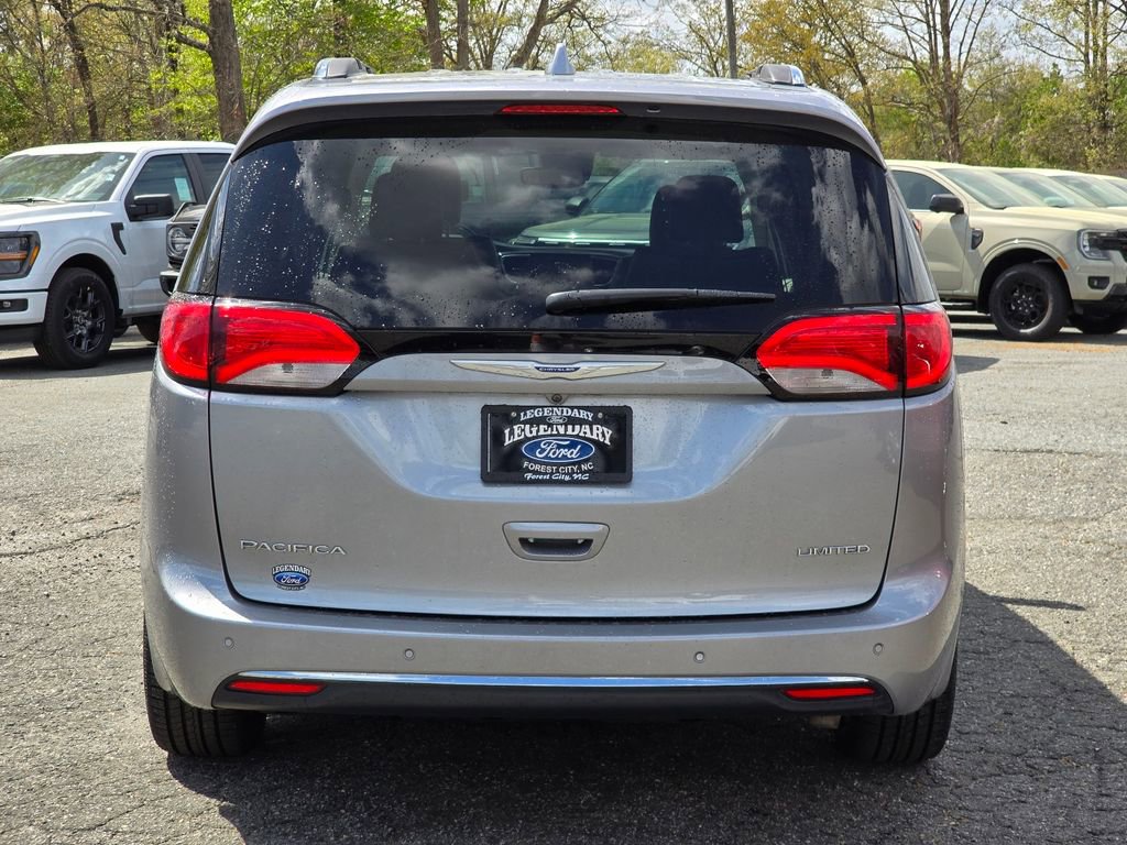 Used 2018 Chrysler Pacifica Limited w/ Advanced Safetytec Group image 24
