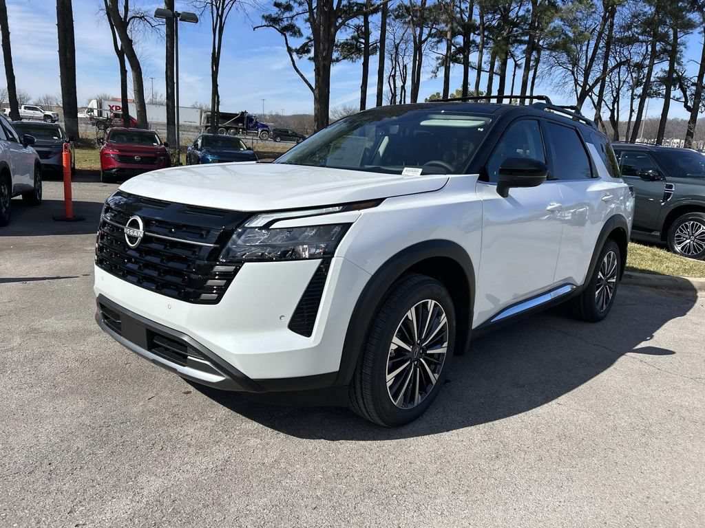 New 2026 Nissan Pathfinder Platinum AWD/4WD image 3